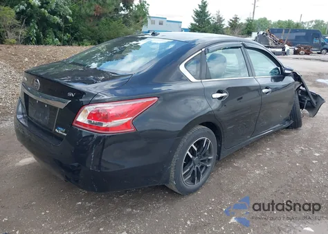 2013 Nissan Altima 2.5 Sv z USA, uszkodzony, nr VIN 1N4AL3AP5DN509296